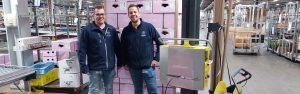 Hoek group chooses semi-automatic strapping machine from Reisopack | Steenks Service